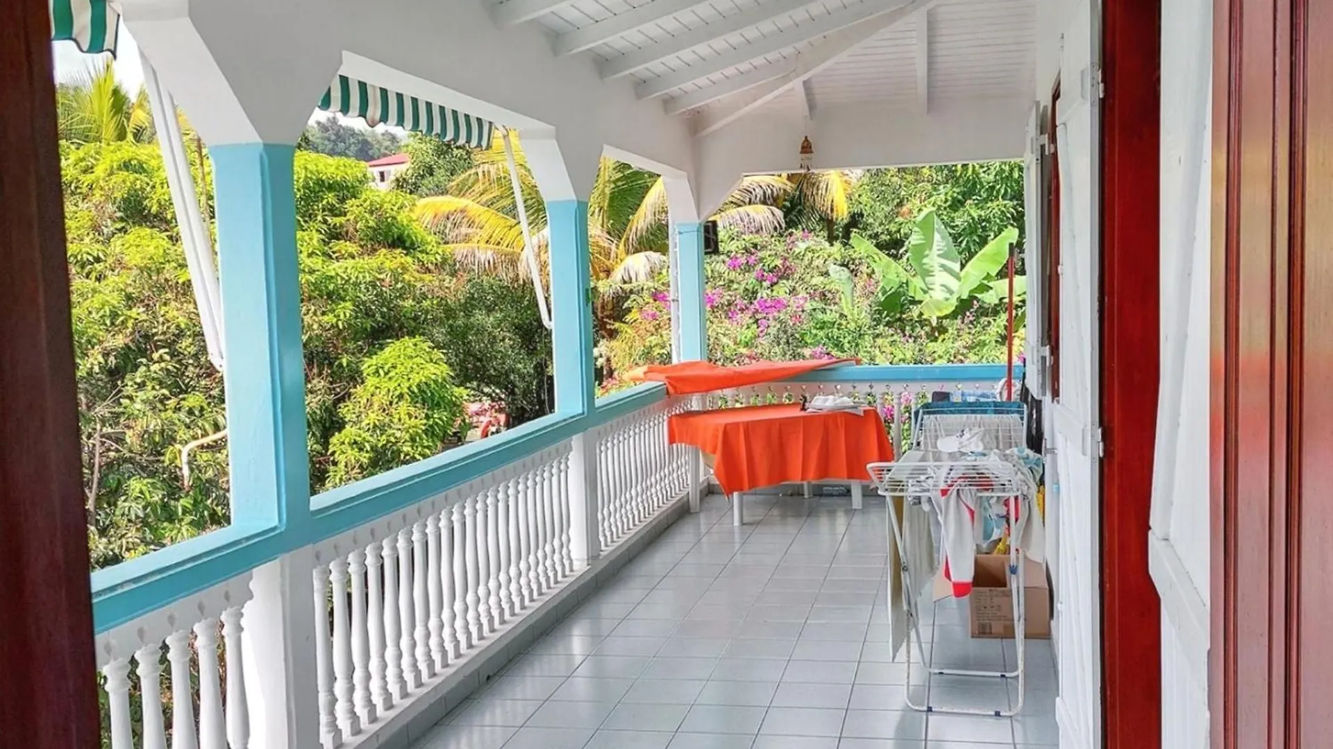 Nyaraló Maison En Bord De Mer A Saint-Claude Avec Jardin Et Vue Imprenable